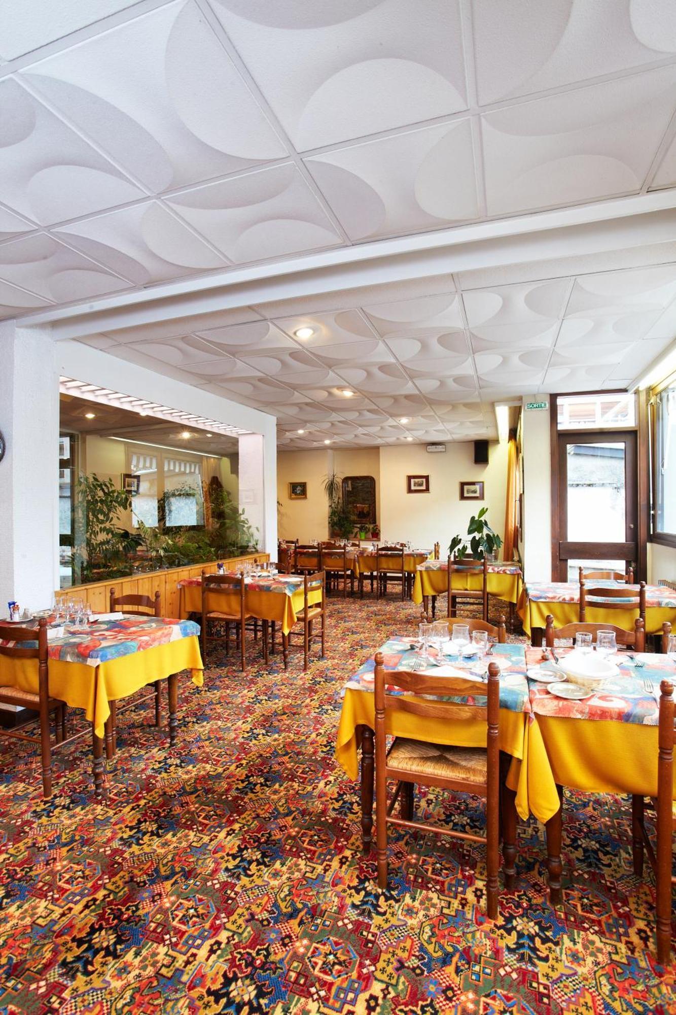 Hotel De Paris Bagnères-de-Luchon Exteriör bild